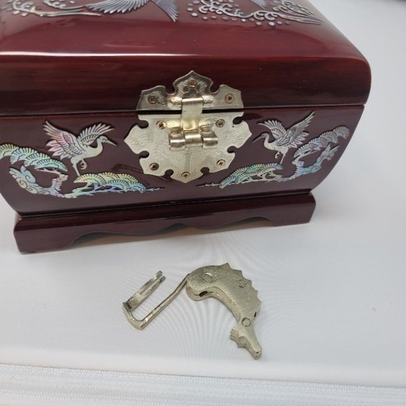 Vintage Mother Of Pearl Inlay Wooden lacquer Arirang Music Jewelry Box Korean - Picture 12 of 13